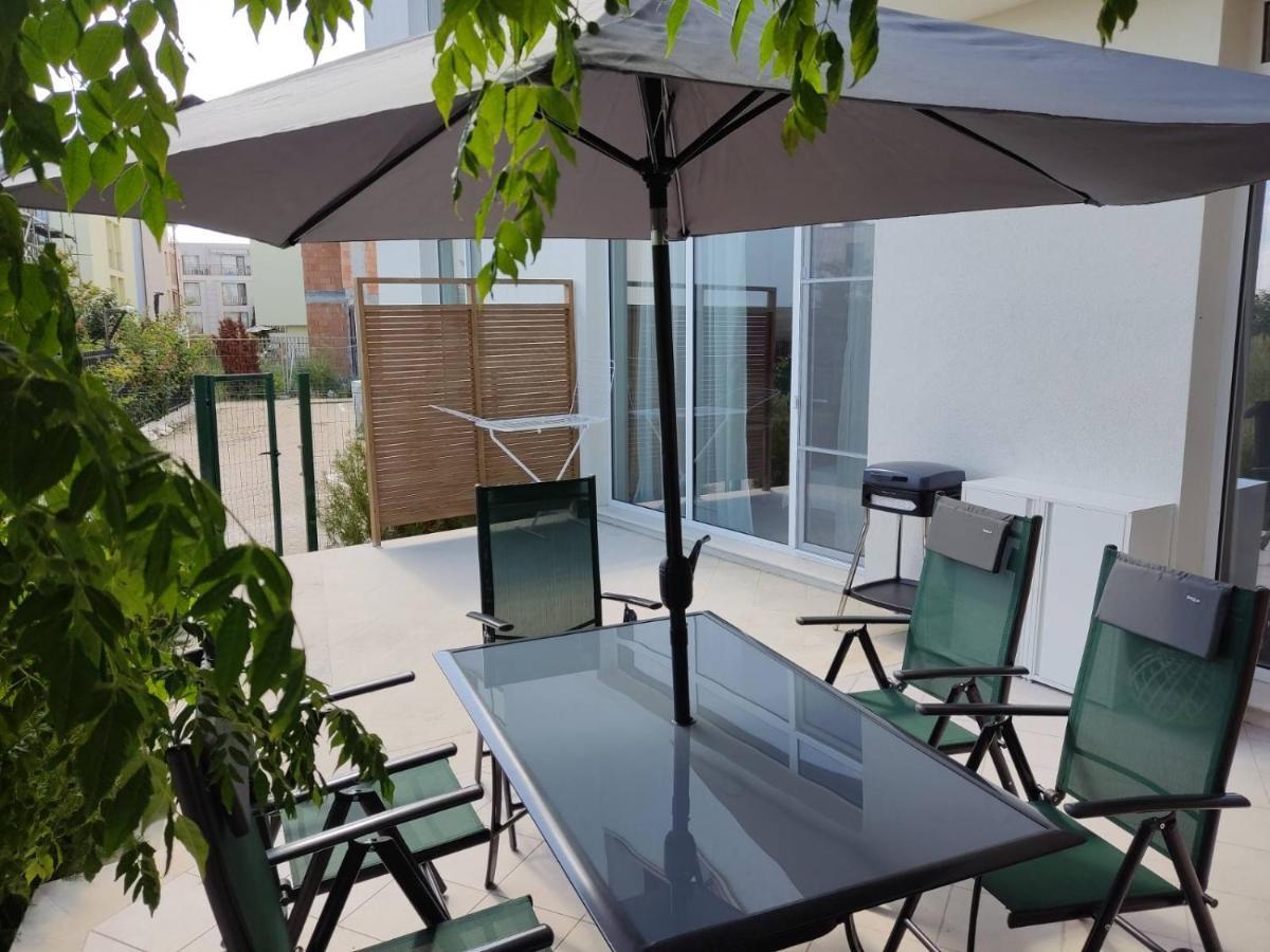 Las Brisas Garden Apartment Burgas Zewnętrze zdjęcie
